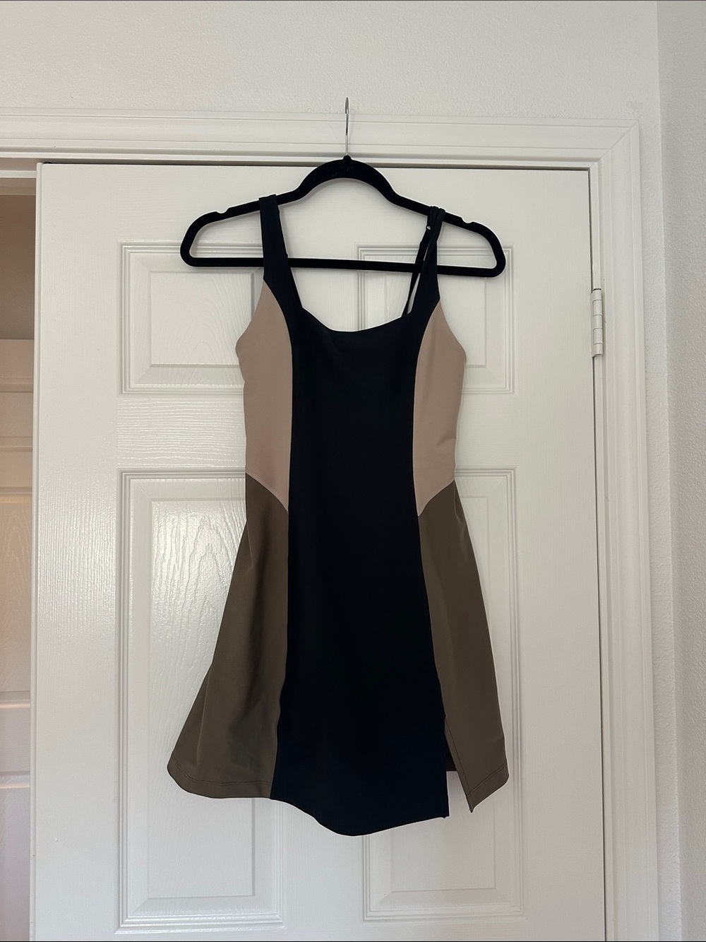 Abercrombie Women’s Athletic Dress Size S